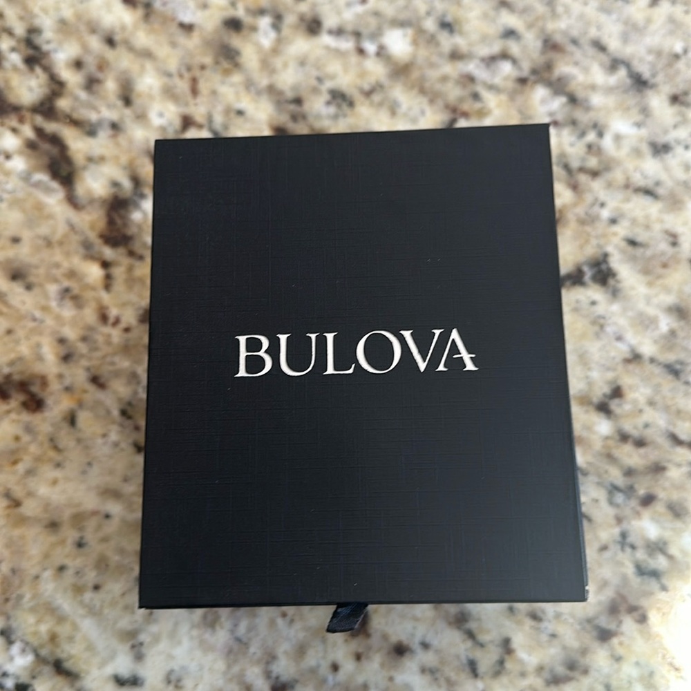 BULOVA CURVE WATCH